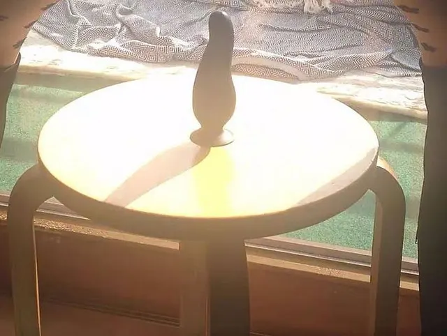 Heftiger Analorgasmus in der Sonne