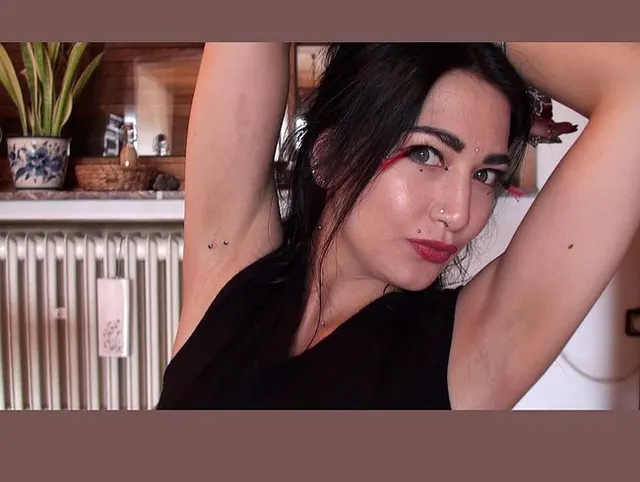 Achselpiercing (Wunschvideo)
