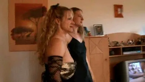 Ich  habe meinen besten Nachbarn beim wichsen Teil 1 erwischt