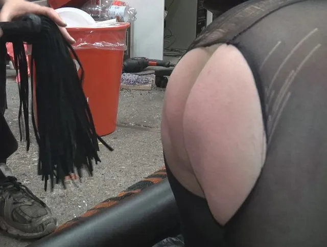 Spanking 400 Schläge oder so...
