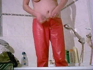 In den Slip gepisst vor dem Versand!