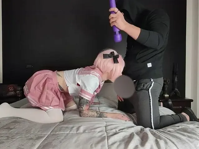 Astolfo wird von einem üblen Räuber gefickt