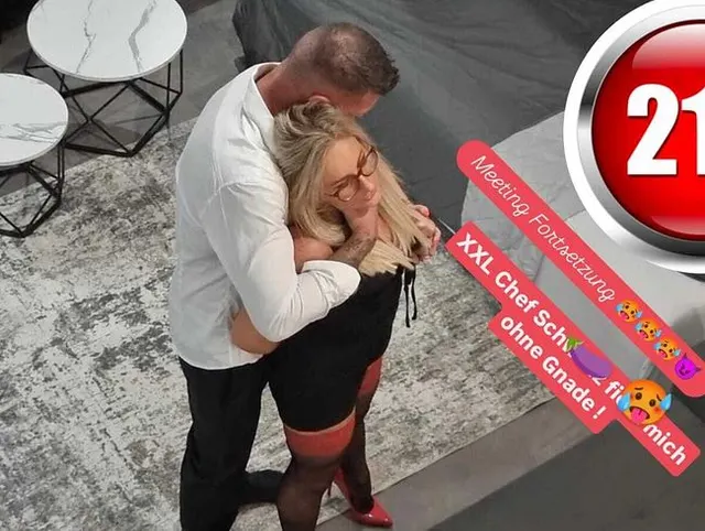 Meeting Fortsetzung beim Chef zu Hause !!!!! XXL Chef Schw... fickt mich Ohne Gnade !