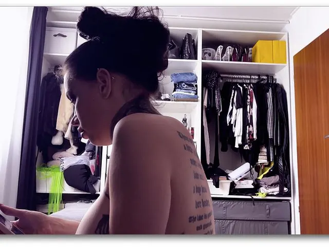 Deep Blowjob mit Handyaufnahme