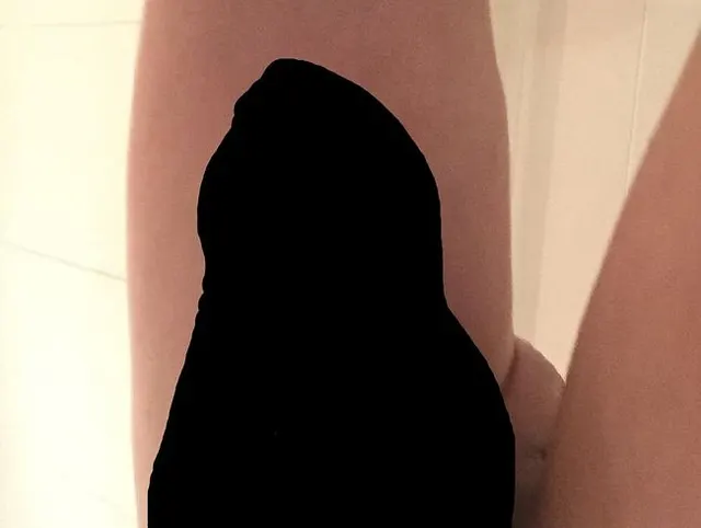 TS XXL-ANGEL23X6 Rasiert und Wichst ihre Big Dick Latte