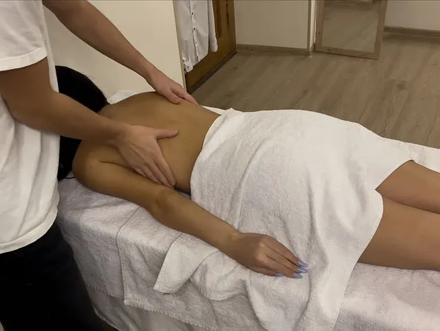 Professionelle Massage endet in einem heißen Fick.