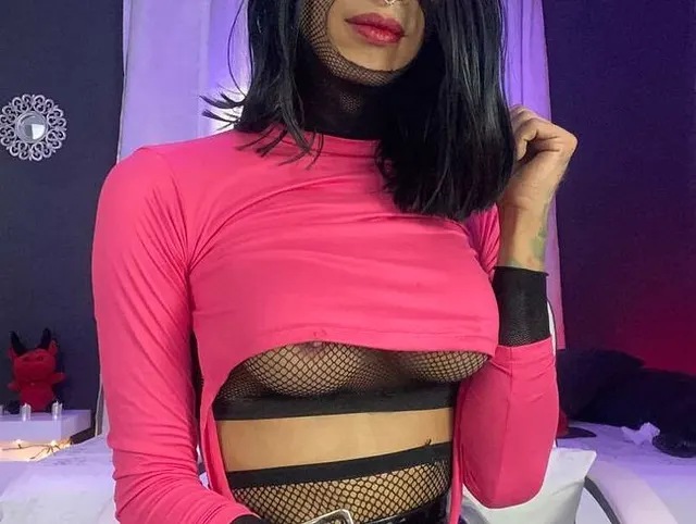 Stephanie genießt es mit einem BB und nimmt meine Ladung