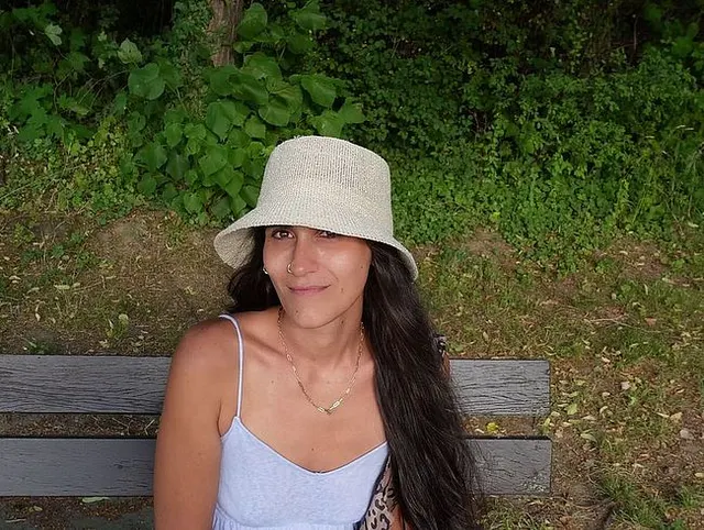 Outdoor-Fick mit Mina Javed. Am Rhein abgeschleppt