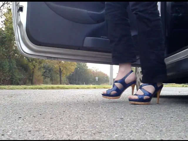 Warten in Heels **Outdoor**