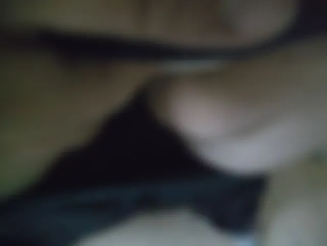 durch die hose gepinkelt