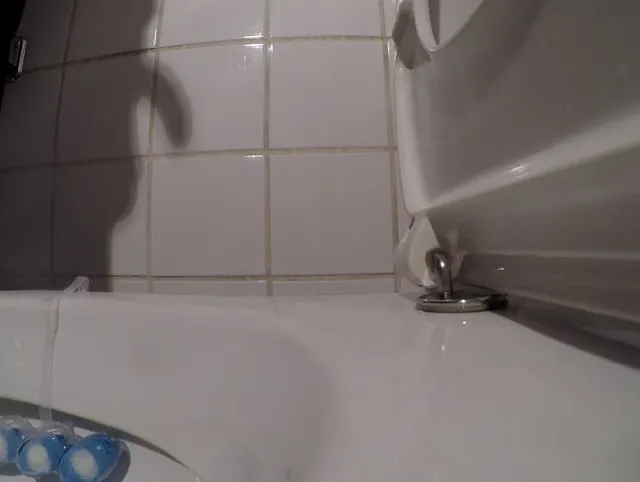When you only see the shadow and the streaming pee
