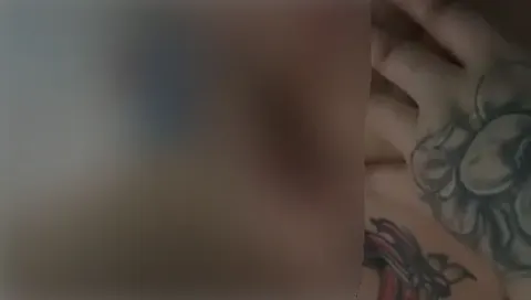 Die geile Ts Amal zeigt dir ihren Schwanz und geilheit