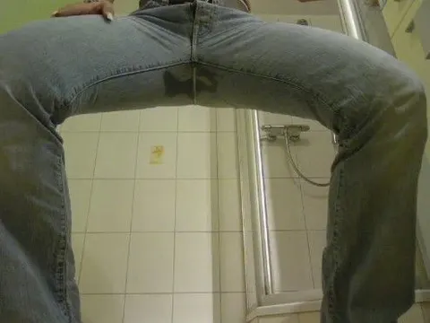 Mal wieder schön in die Jeans gepisst