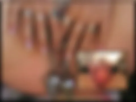 Pussy-Posing mit Gewichten