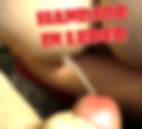 Handjob in rotem Leder