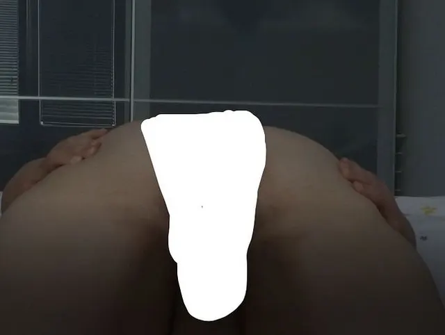 Die neue Analkette rausgedrückt
