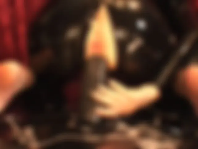 Dildoritt im Latexcatsuit