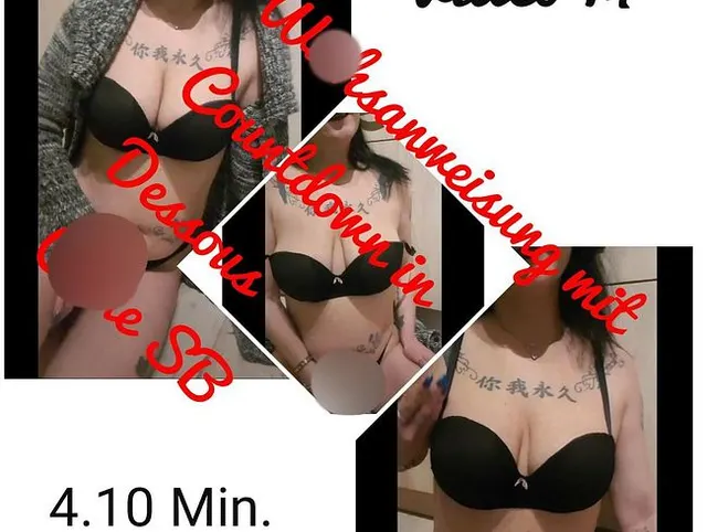 Ich sitze in Dessous....