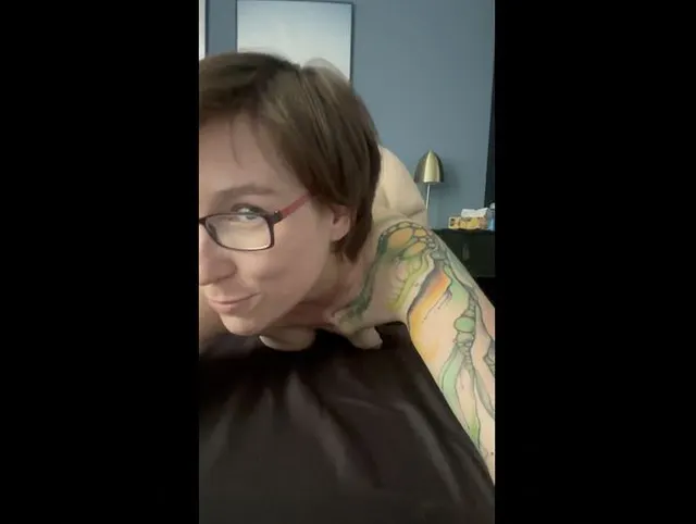 Authentisches Solo Video mit Squirting – Masturbation mit Pleiten, Pech und Pannen