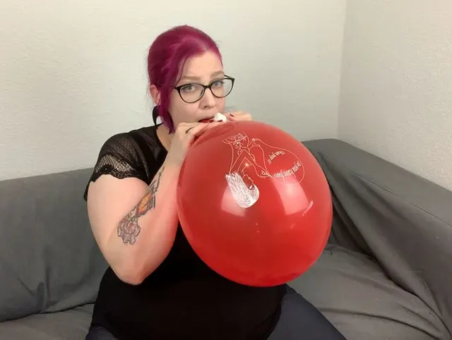 Blow to Pop mit geschenkten Ballons