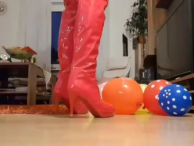 dominastiefel ausgeliehen