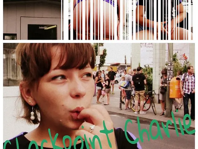 Pussygeil am Checkpoint Charlie!