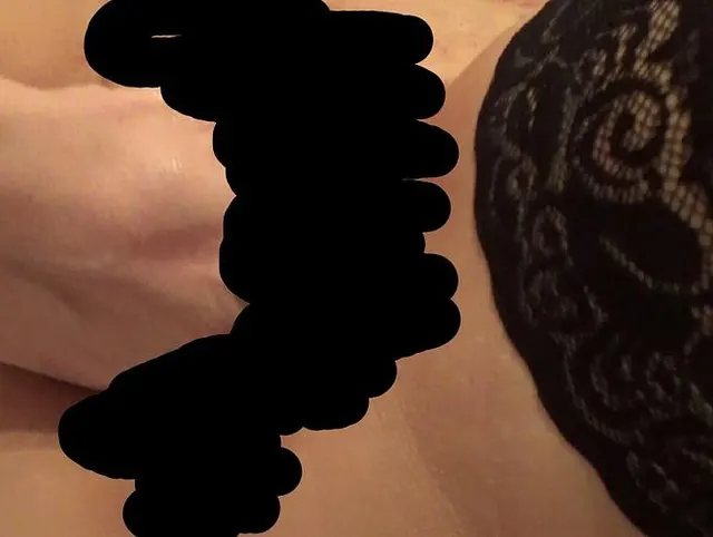 meine geile nasse Muschi schluckt die ganze Hand