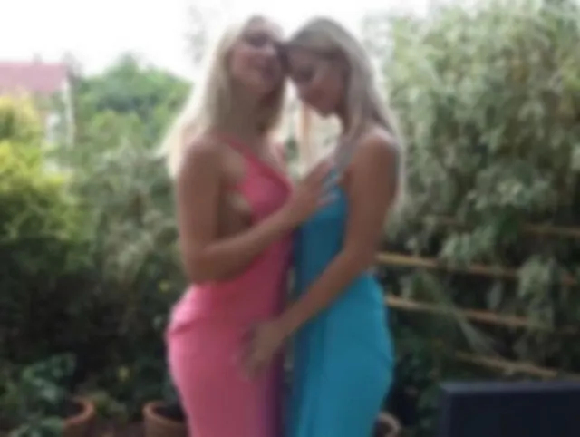 Piss- und abspritzgeile Blondchen besamt und vollgerotzt!