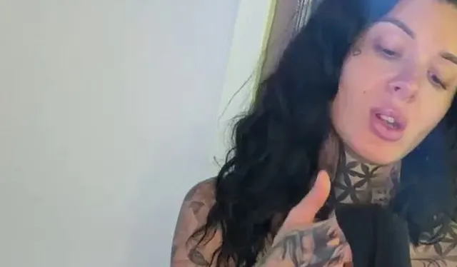Fickmaschine + BJ + Pussycreme + Massagestab + Squirt