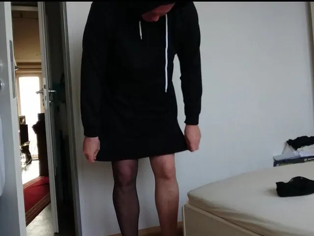Welche Farbe der Nylons für das Kleid 2