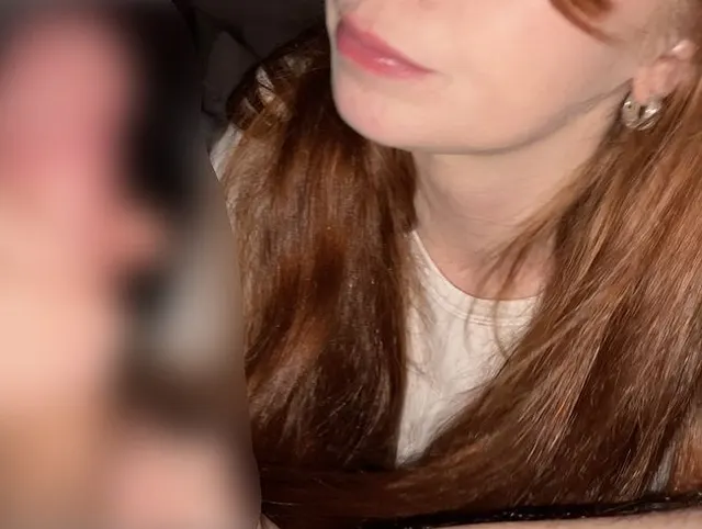 Schau mal wie schön brav ich blasen und schlucken kann