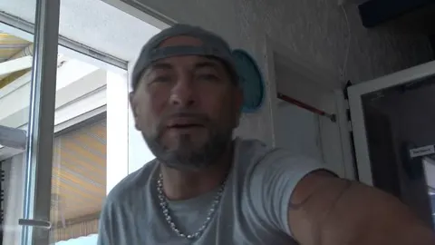 i suck xxl cock in the siwmming pool and fucked bareback bty straight discret friend