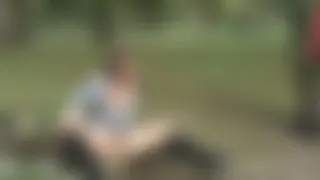 Nackt durch die Welt  2 - Im Park