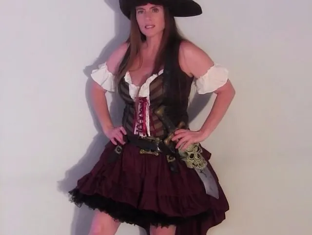 Pirate Wench Nikki Fucking Herself With Dildo