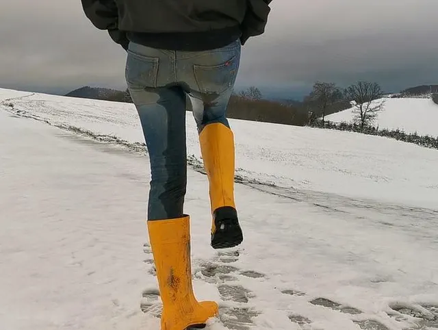 Nasser - Gummistiefel – Schnee - Ausflug – (3)