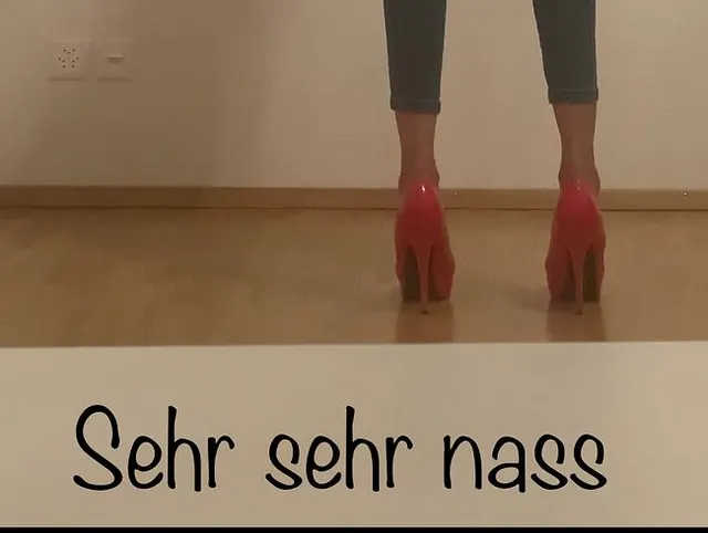 Habe mich eingepinkelt in meiner engen Jeans