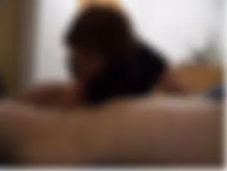 Gogo Girl bläst Schwanz