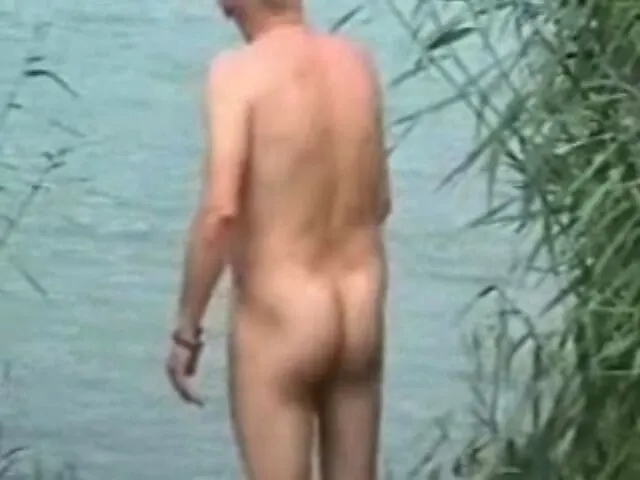 "Helfende"Hand am Baggersee