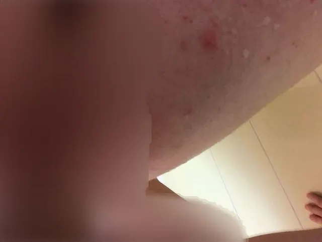 Video 090 - Bareback in der Dusche gefickt. Cam 2 Teil 3-4