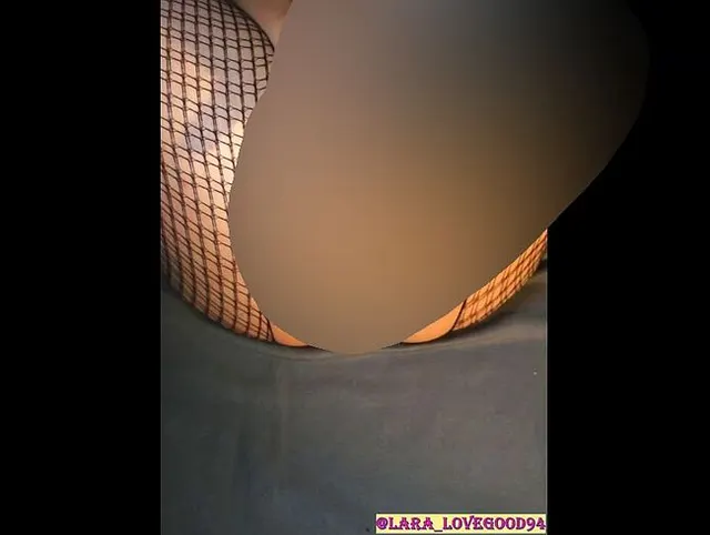 Fotze mit meinem aufblasbaren Rießendildo bearbeitet und aufgefickt