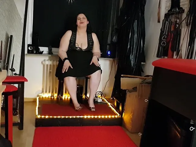 Nippel Folter und Facesitting