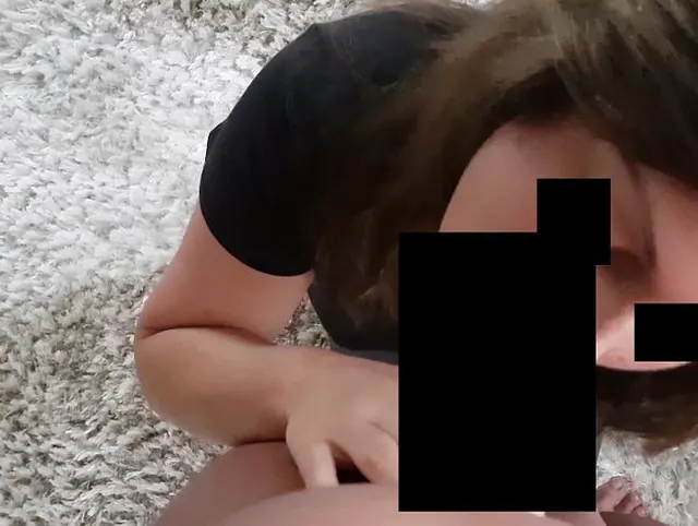 Blowjob am Morgen vertreibt Kummer und Sorgen