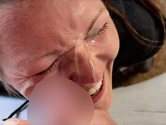 VON DER FREUNDIN ERWISCHT! Beim  Facial überrascht!