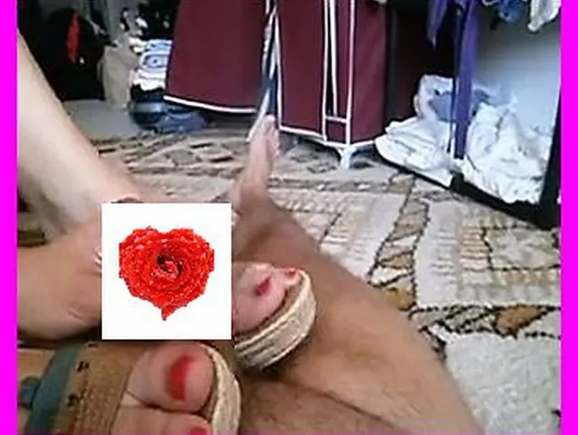 Handjob mit geilem Cumshot!