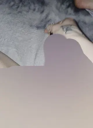 Dicker lila Dildo,tief in meine nasse Muschi?????Ich ficke mich hart ???