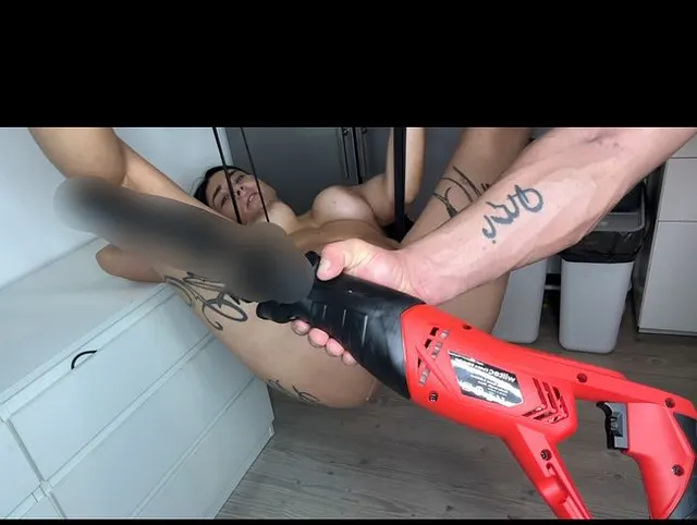 Von säbelsäge zerfickt