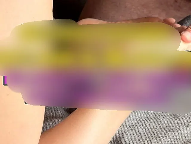 Schmutziger Foot - und Blowjob er spritzt alles auf meine nackten Fuss-Sohlen