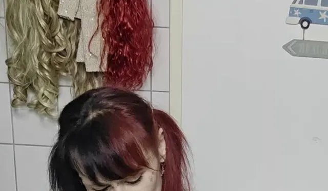 Dessou Squirting in Highheels ?????