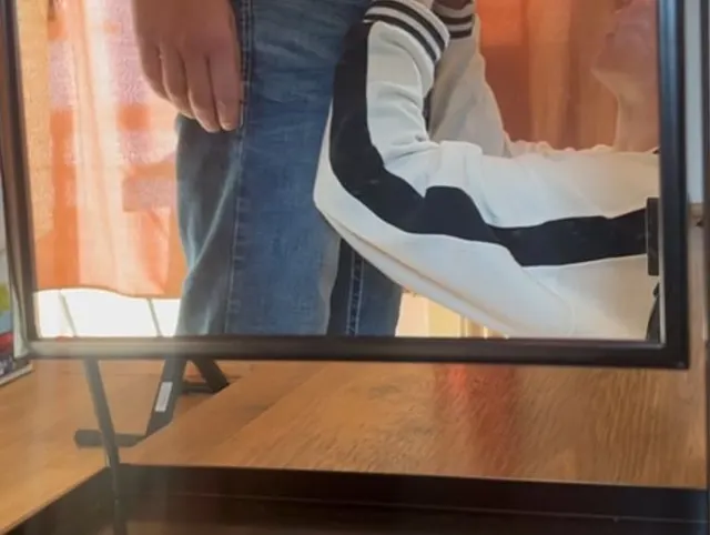 Er fickt mich zu tief in den Hals