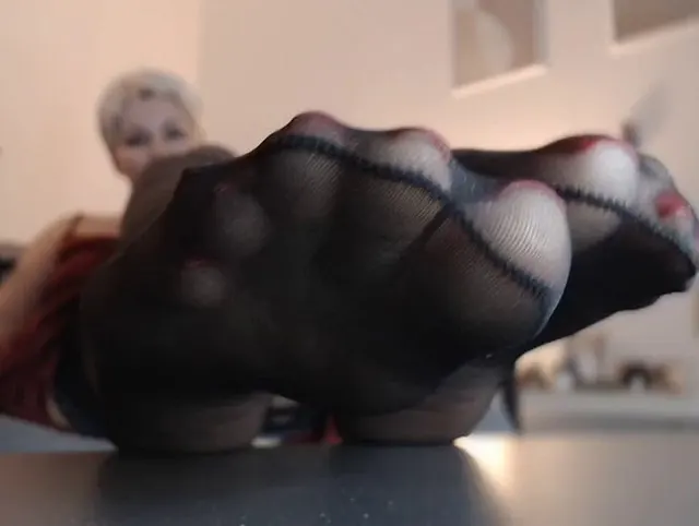 POV-Sohlen und Nylon-Anbetung